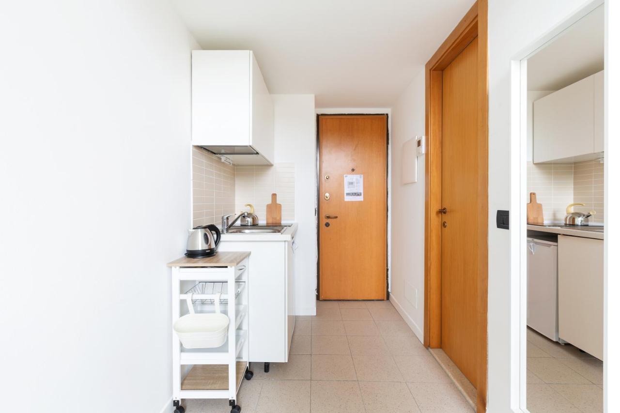 Апартаменти Central Studio Apts Milano-Corso Magenta Екстер'єр фото