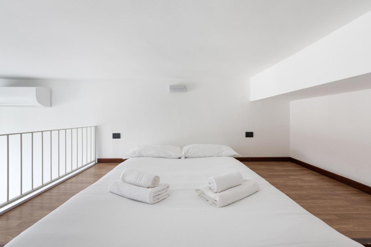 Апартаменти Central Studio Apts Milano-Corso Magenta Екстер'єр фото