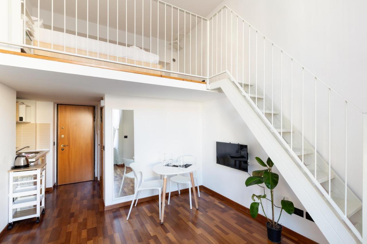 Апартаменти Central Studio Apts Milano-Corso Magenta Екстер'єр фото
