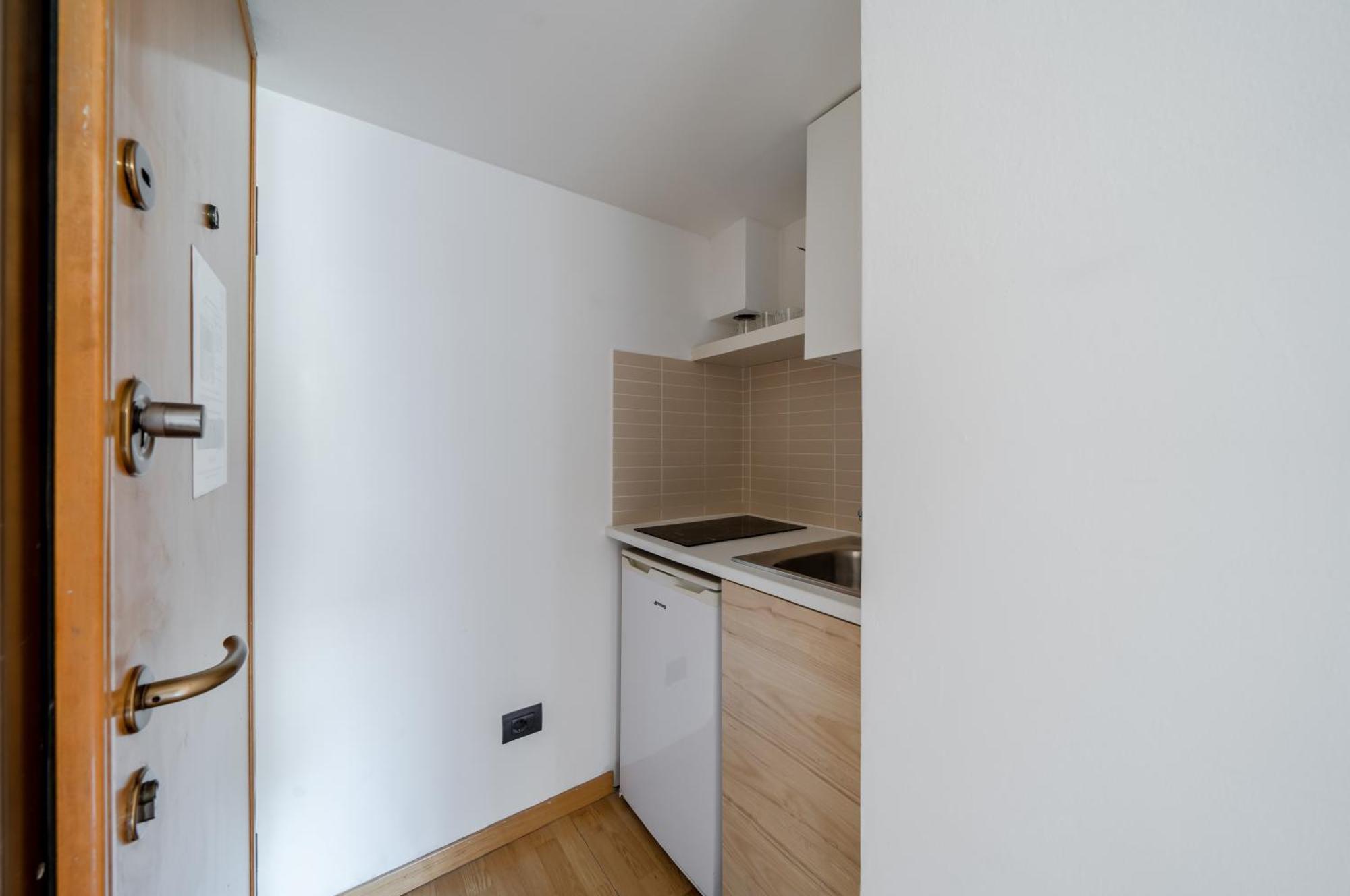 Апартаменти Central Studio Apts Milano-Corso Magenta Екстер'єр фото