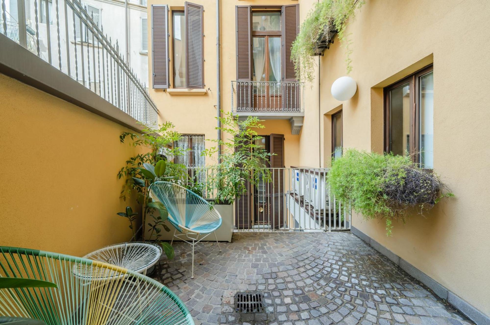 Апартаменти Central Studio Apts Milano-Corso Magenta Екстер'єр фото